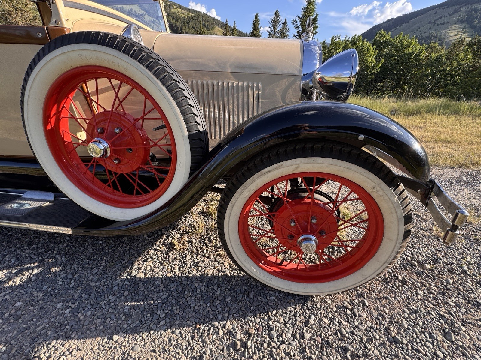 Ford-Model-A-1928-Convertible-5