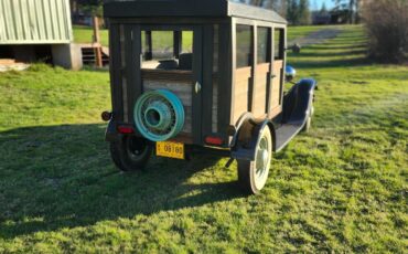 Ford-Model-A-1928-Woodie-wagon-4