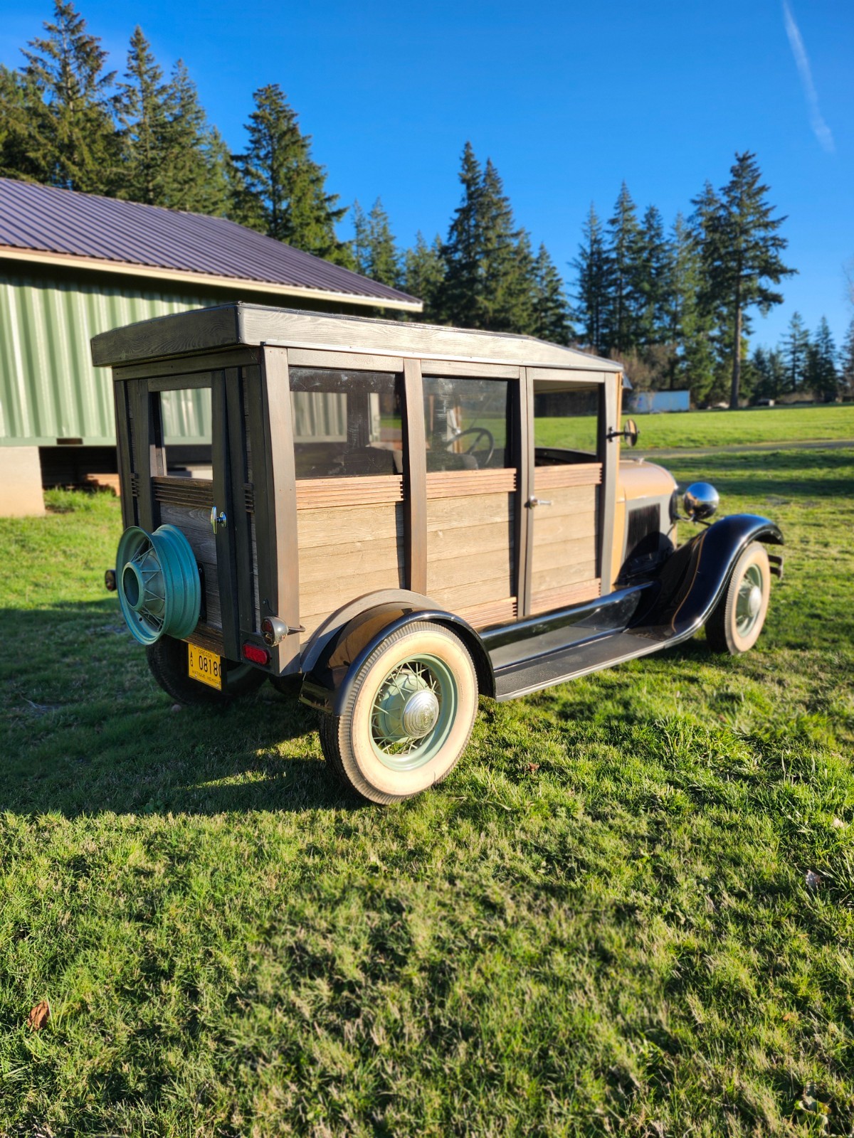Ford-Model-A-1928-Woodie-wagon-6