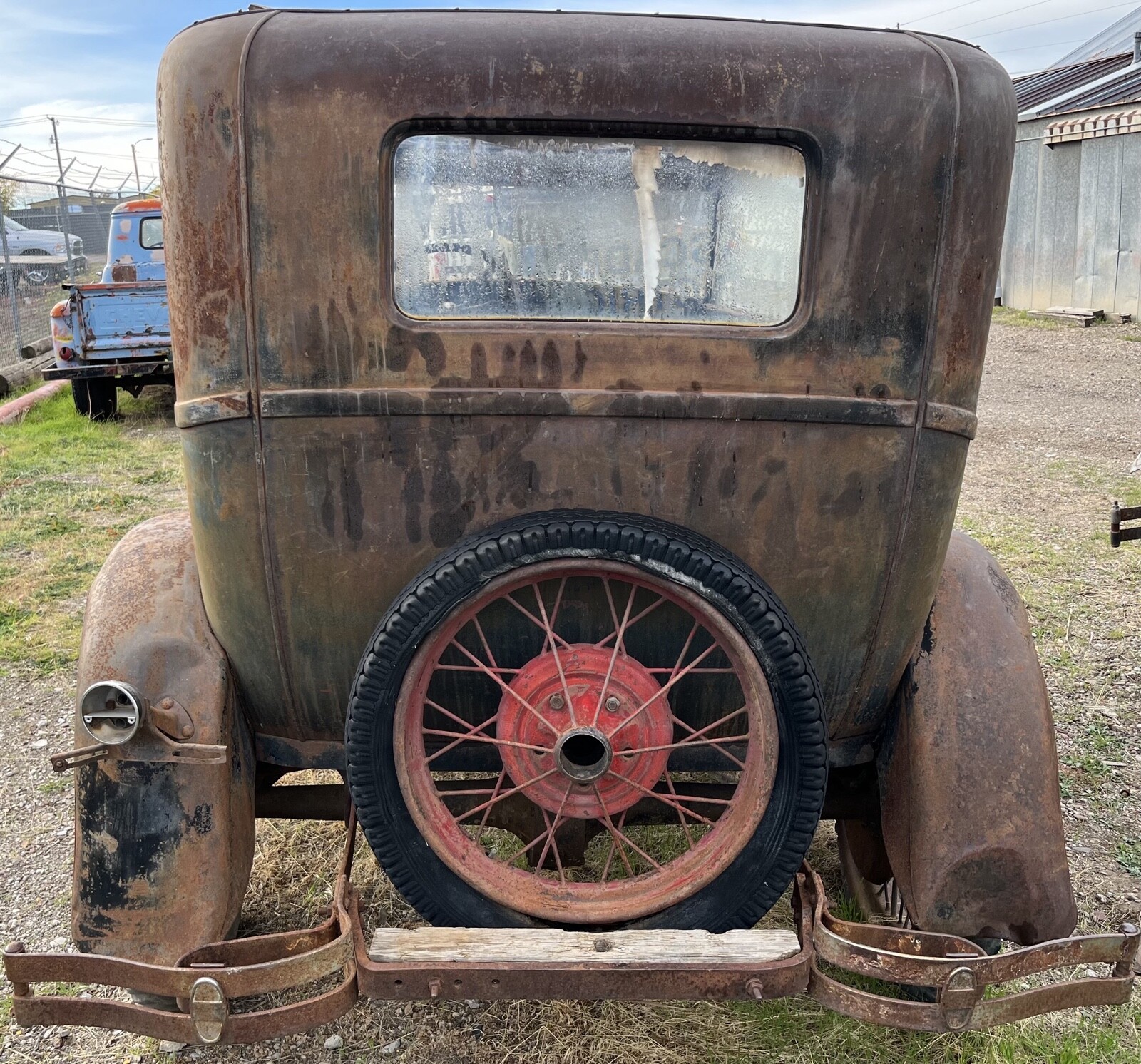 Ford-Model-A-1929-Sedan-13