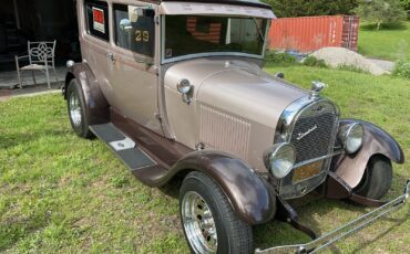 Ford-Model-A-1929-Sedan-28