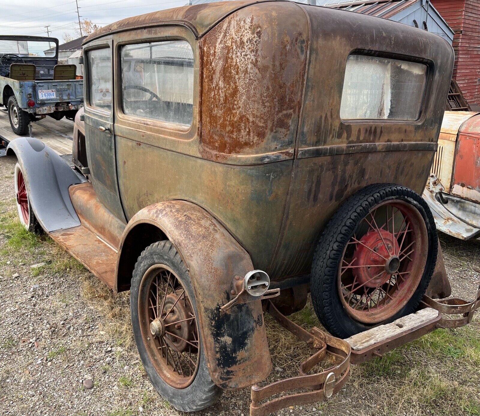 Ford-Model-A-1929-Sedan-3