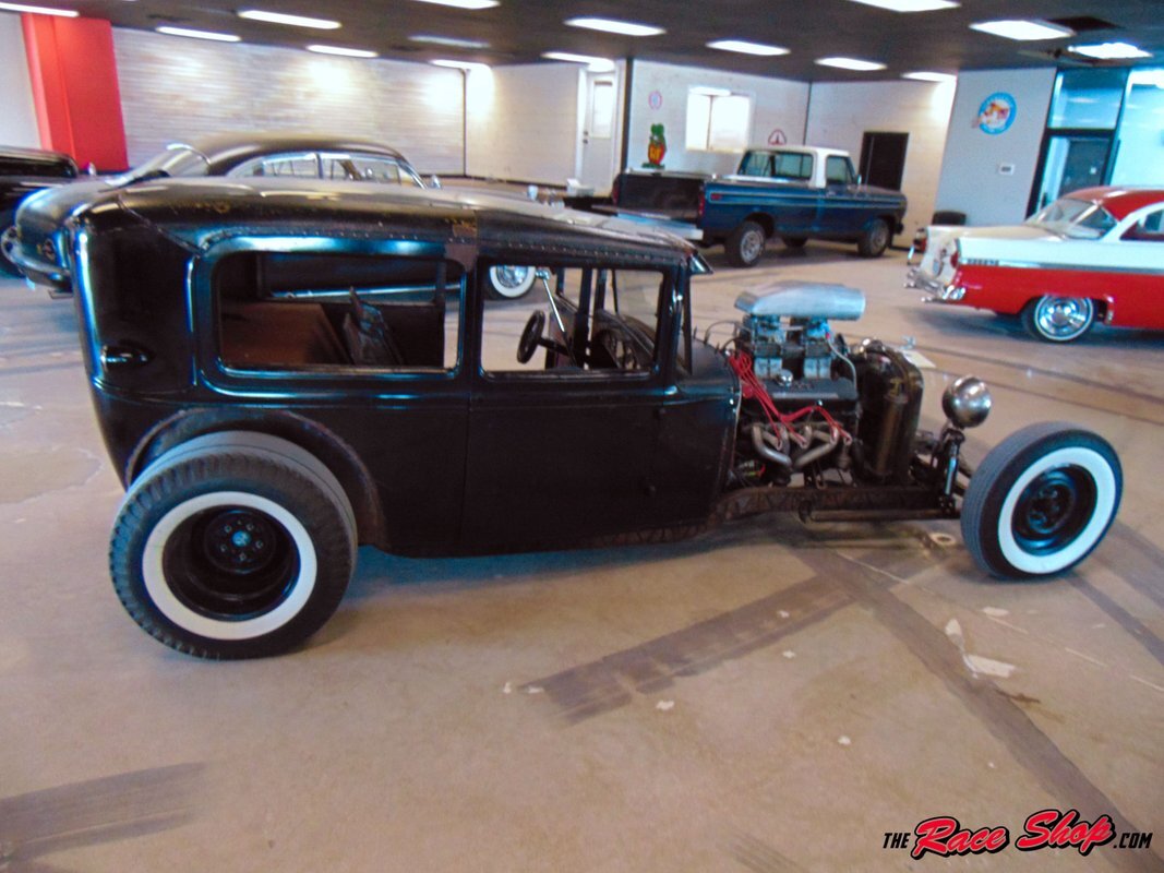 Ford Model A 1930 Sedan
