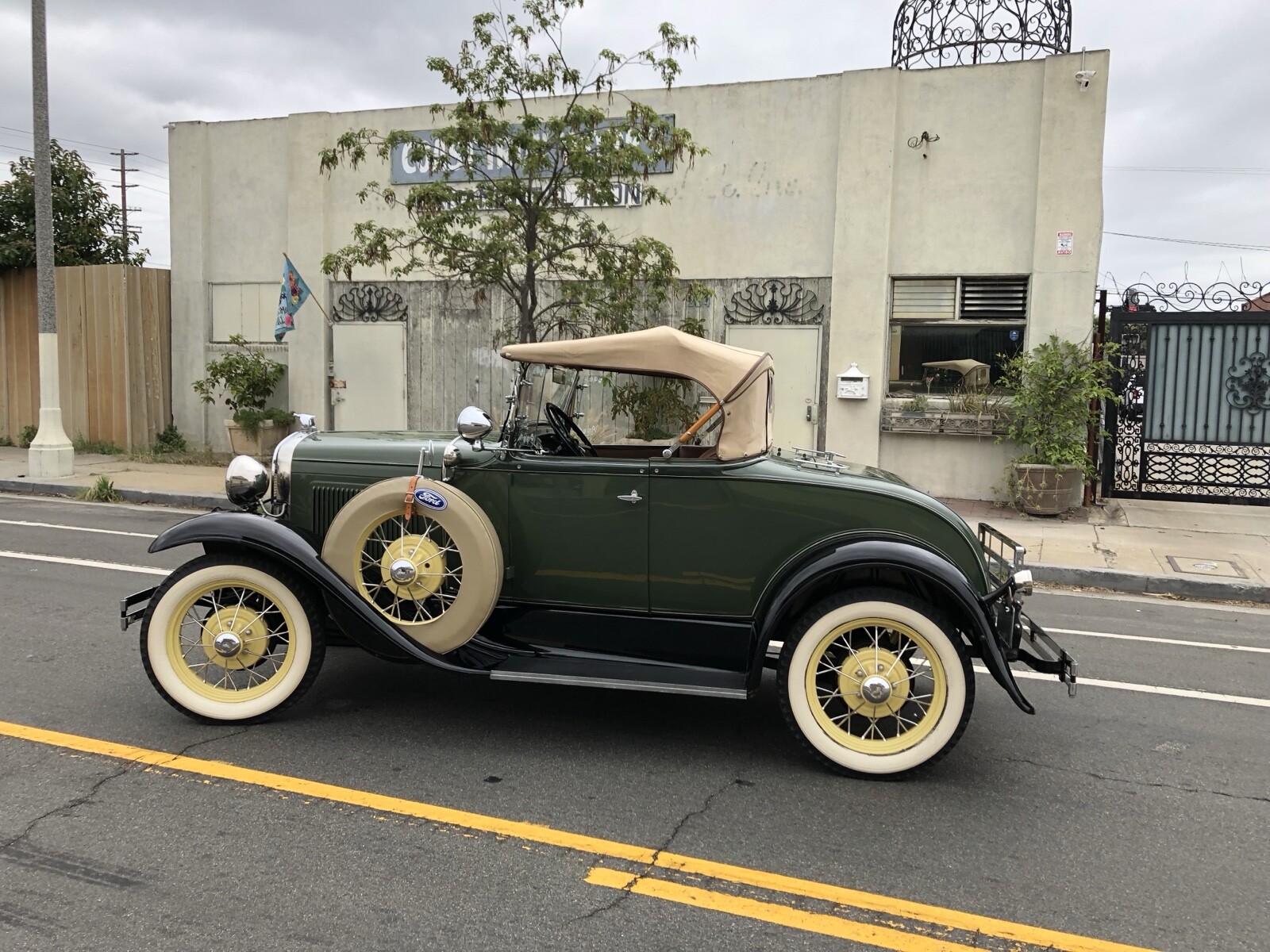 Ford-Model-A-1931-Convertible-1