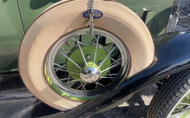 Ford-Model-A-1931-Deluxe-Roadster-19