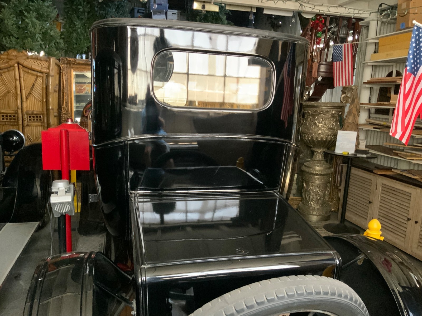 Ford-Model-T-1923-Coupe-17