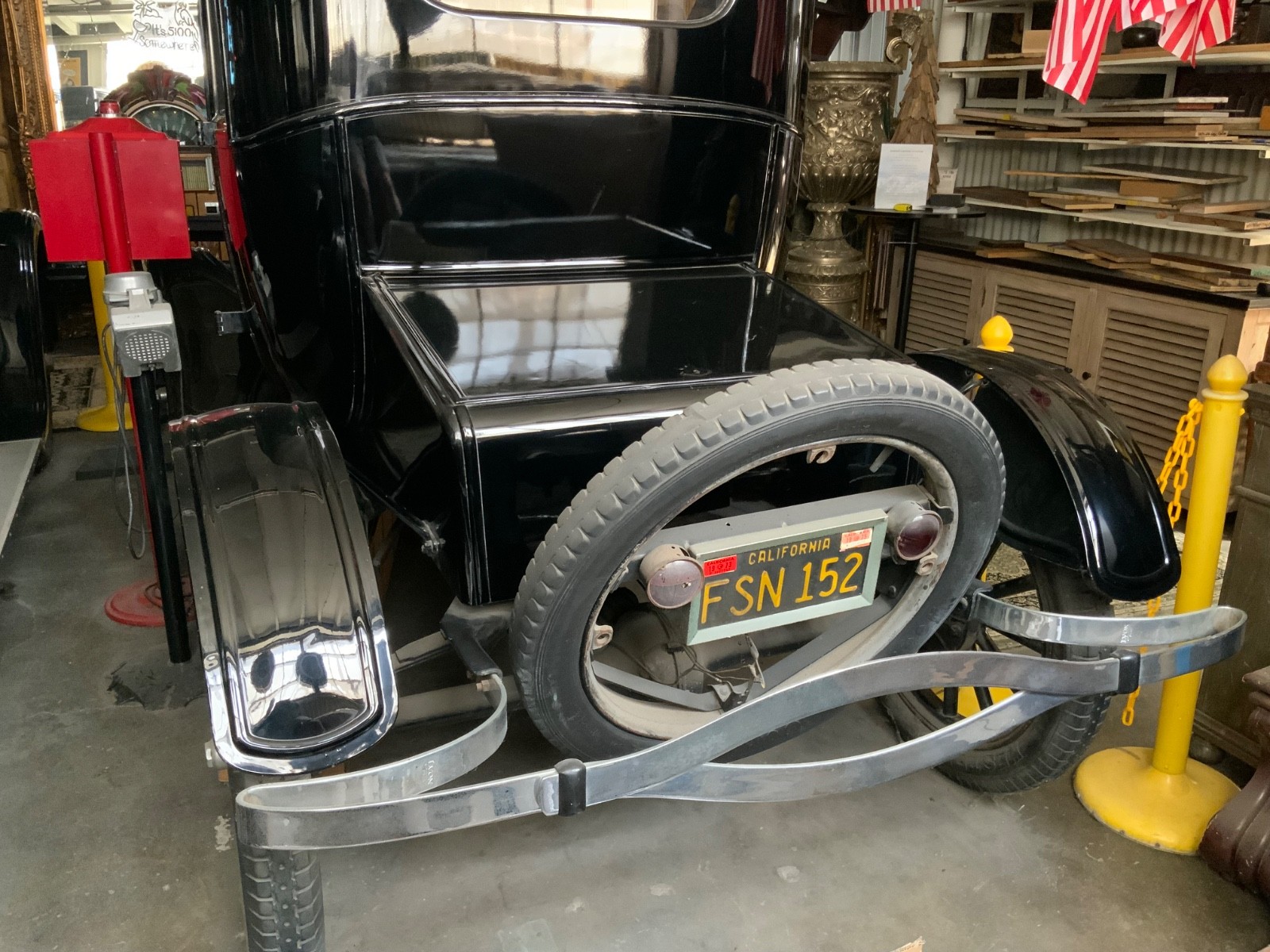 Ford-Model-T-1923-Coupe-18