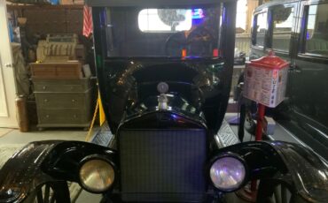 Ford-Model-T-1923-Coupe-2