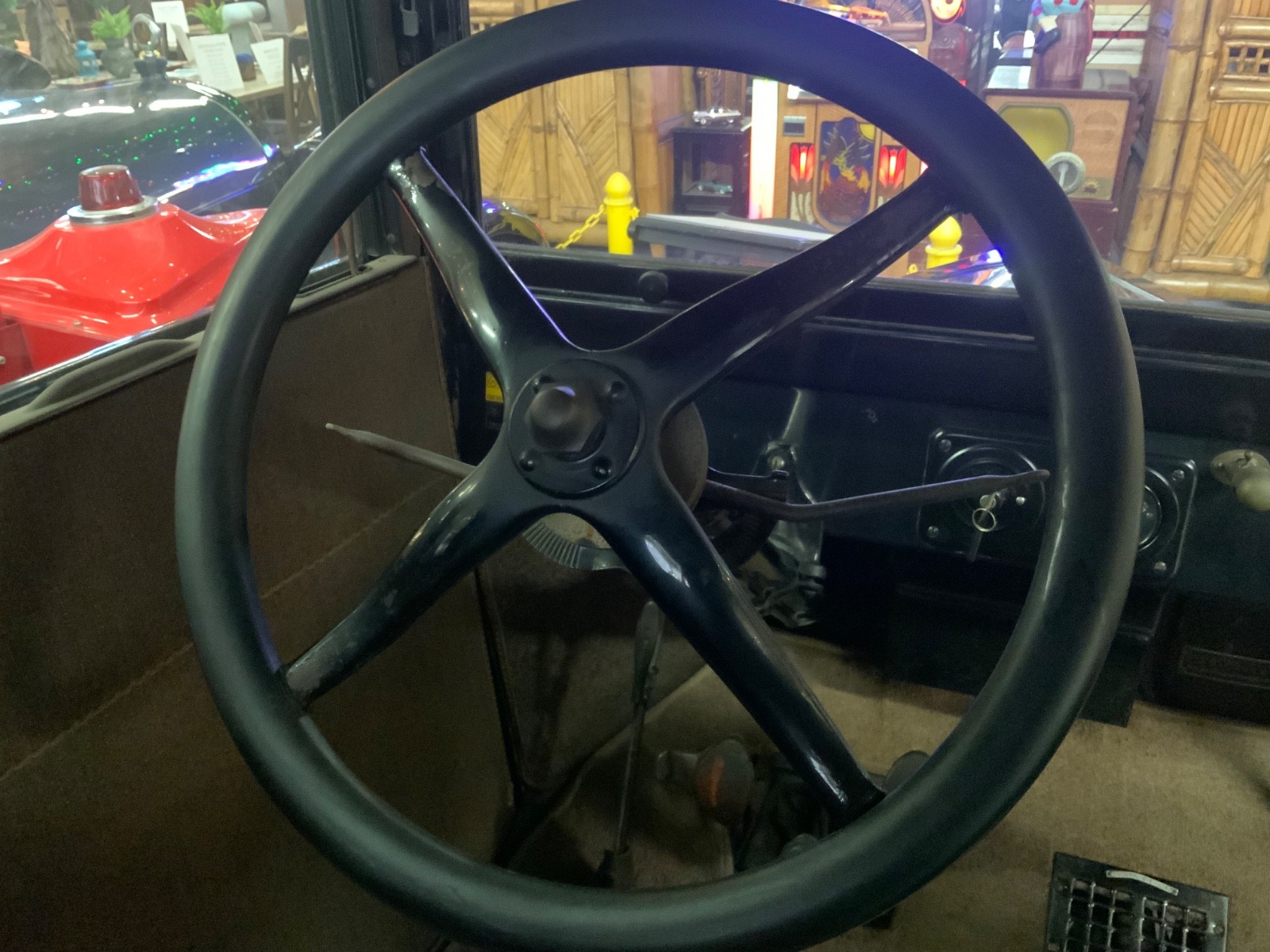 Ford-Model-T-1923-Coupe-7
