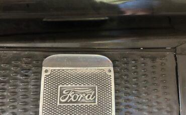 Ford-Model-T-1926-3