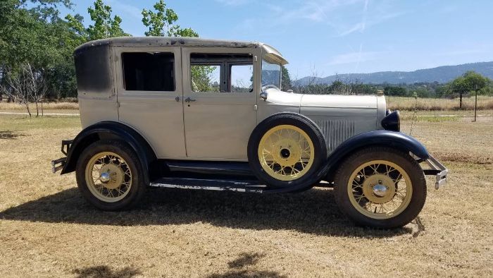 Ford-Model-a-1928-14