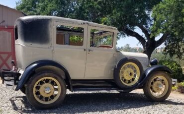 Ford-Model-a-1928-23