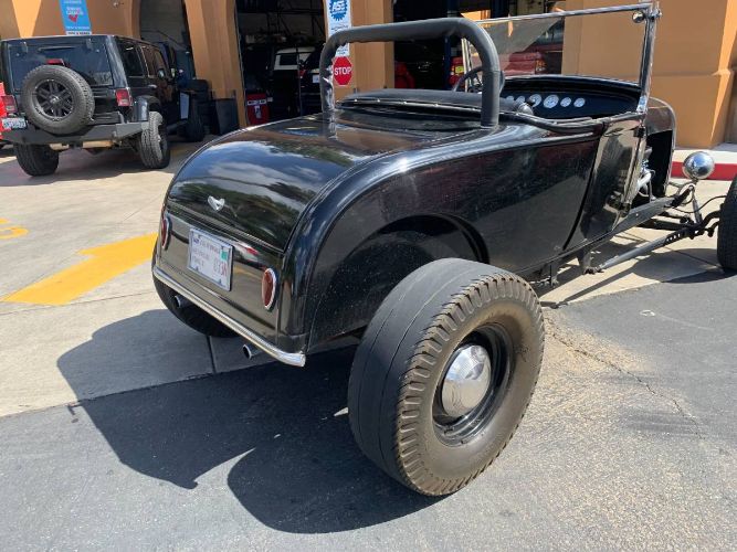 Ford-Model-a-1928-Black-11