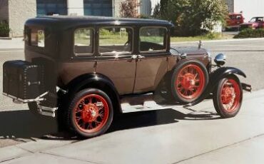 Ford-Model-a-1928-Two-Tone-BlackBrown-1