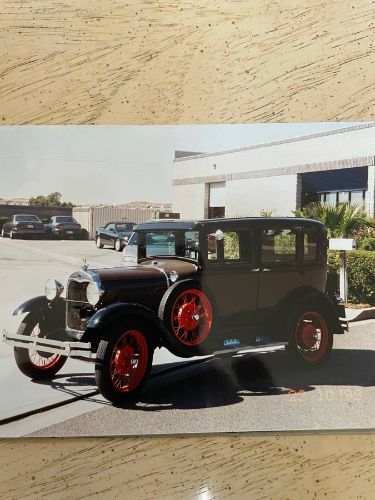 Ford-Model-a-1928-Two-Tone-BlackBrown-5