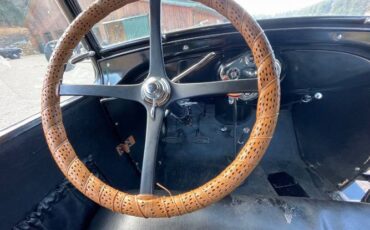 Ford-Model-a-1929-Black-12