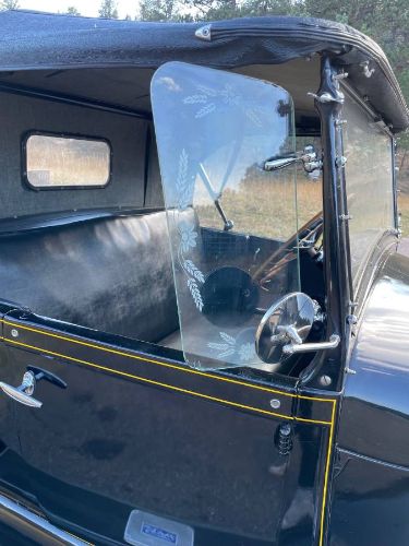 Ford-Model-a-1929-Black-14