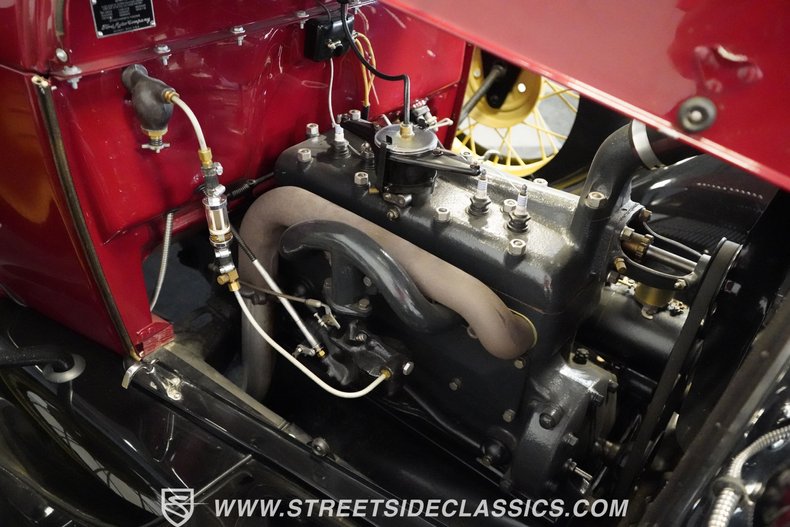 Ford-Model-a-1929-Burgundy-Brown-26