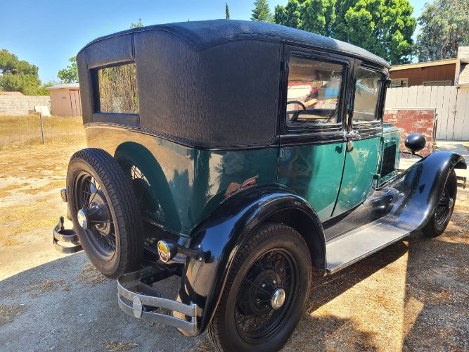Ford-Model-a-1929-Green-14