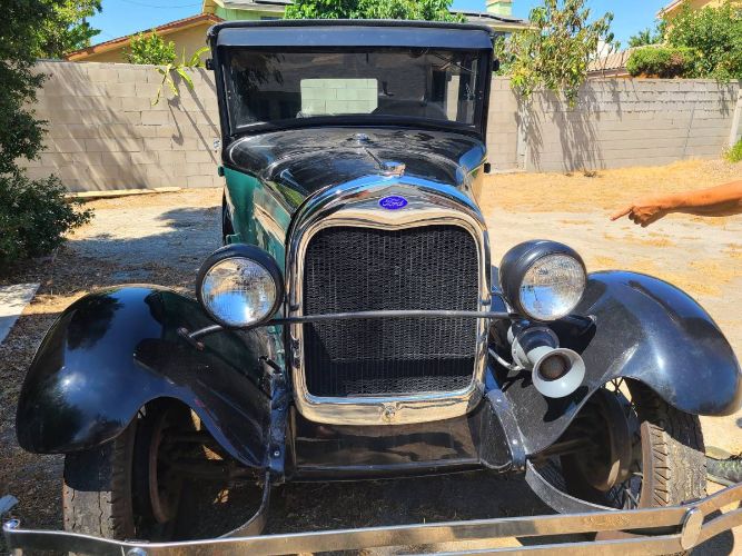 Ford-Model-a-1929-Green-8
