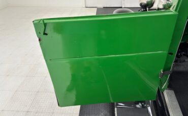 Ford-Model-a-1931-Apple-Green-Dark-Green-32