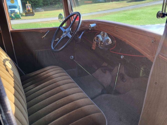 Ford-Model-a-1931-Black-1