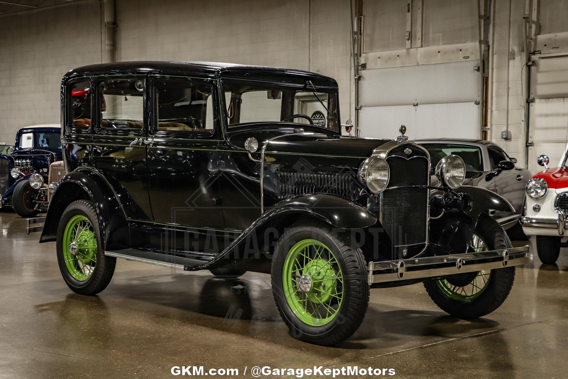 Ford-Model-a-1931-Black-Tan-11