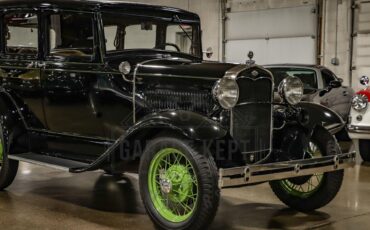 Ford-Model-a-1931-Black-Tan-12