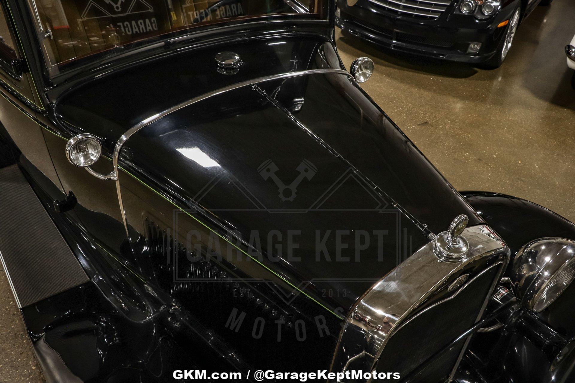 Ford-Model-a-1931-Black-Tan-13