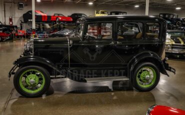 Ford-Model-a-1931-Black-Tan-2