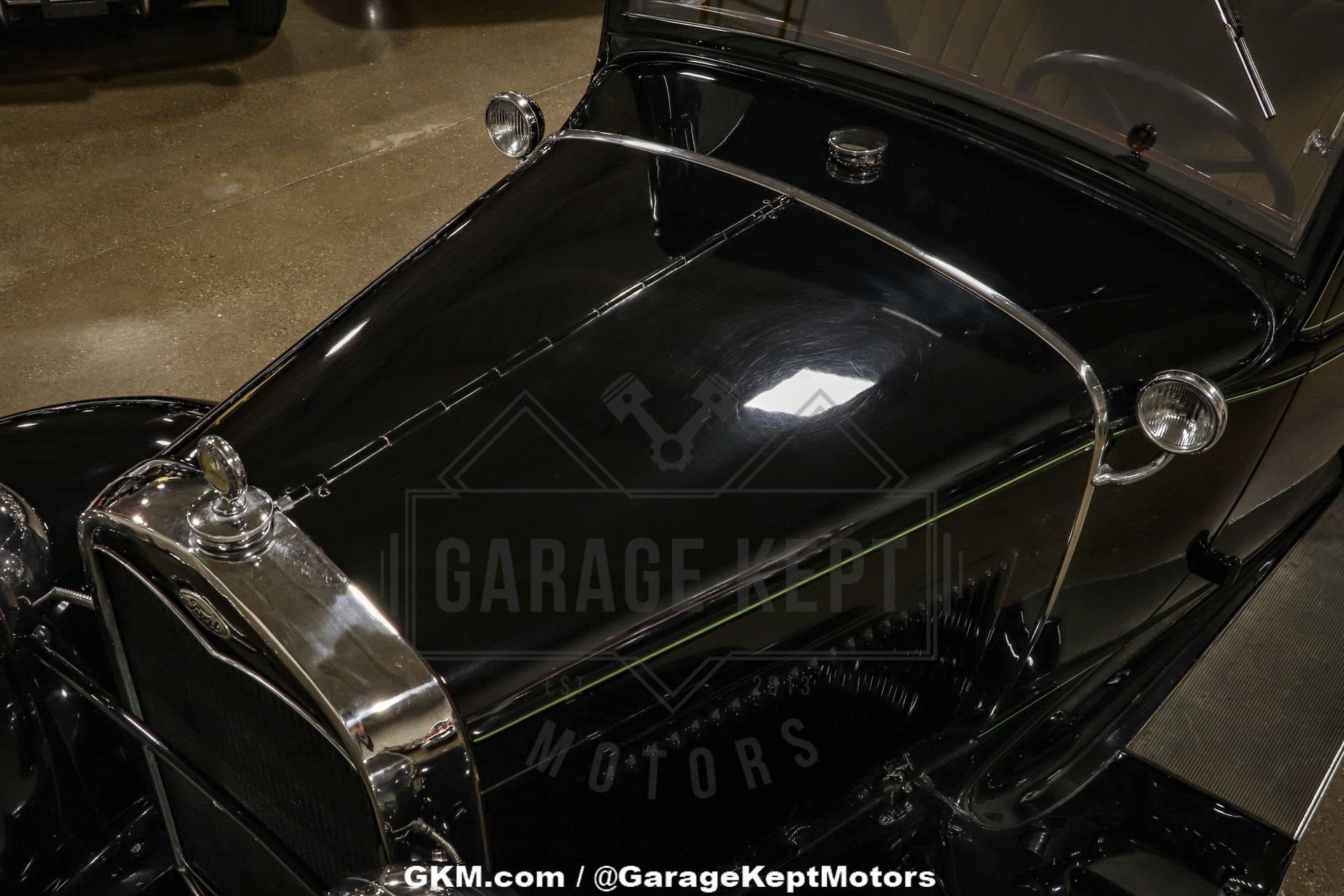 Ford-Model-a-1931-Black-Tan-20
