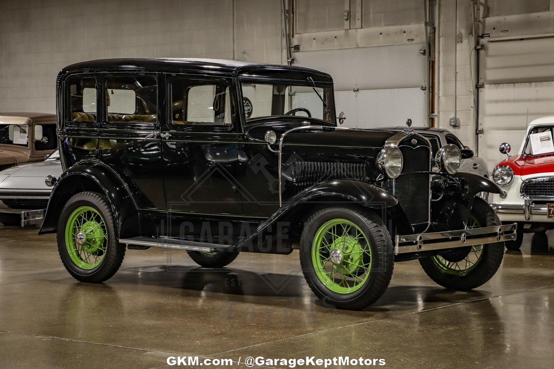 Ford-Model-a-1931-Black-Tan-25