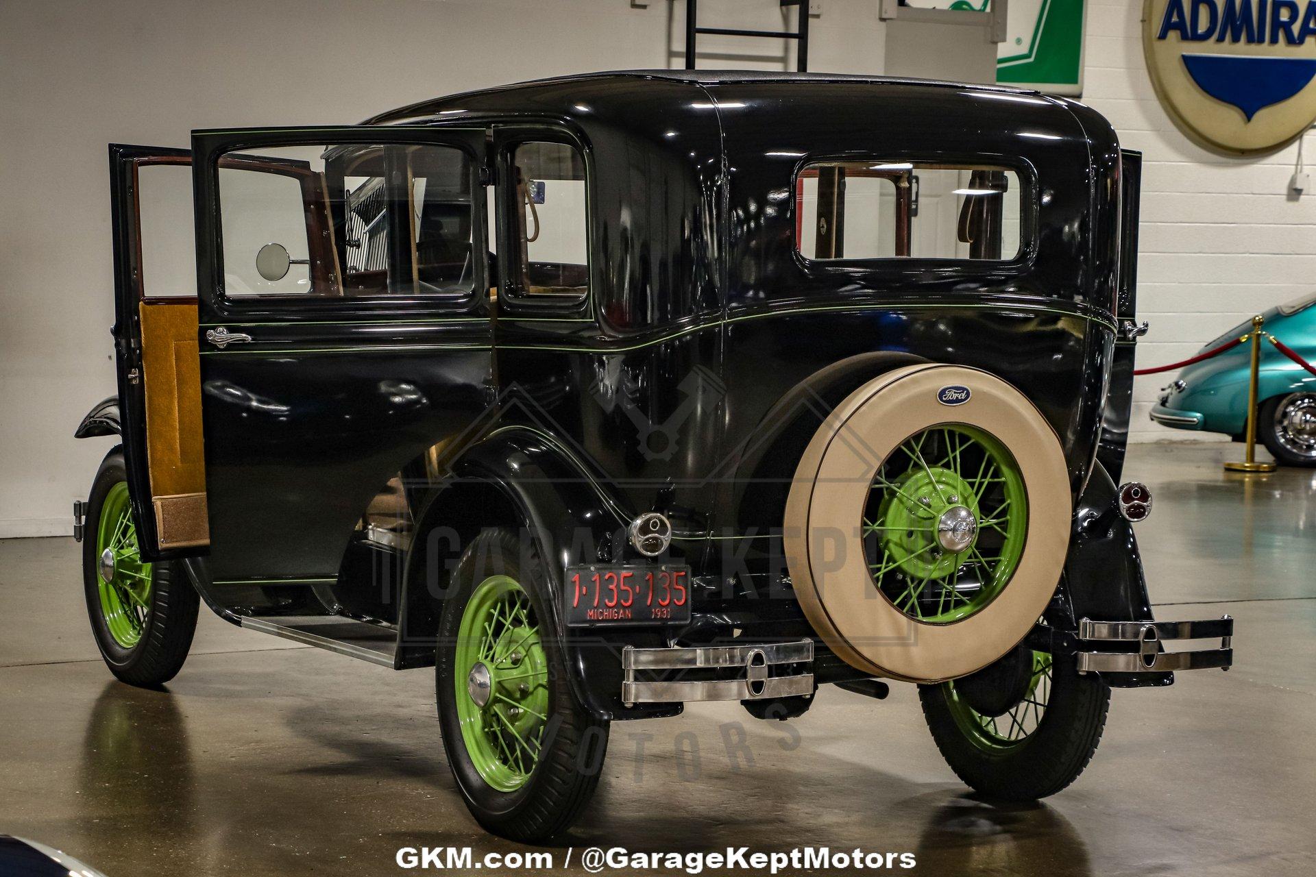 Ford-Model-a-1931-Black-Tan-27