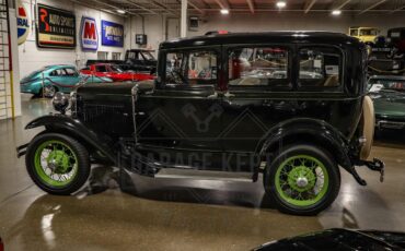 Ford-Model-a-1931-Black-Tan-3