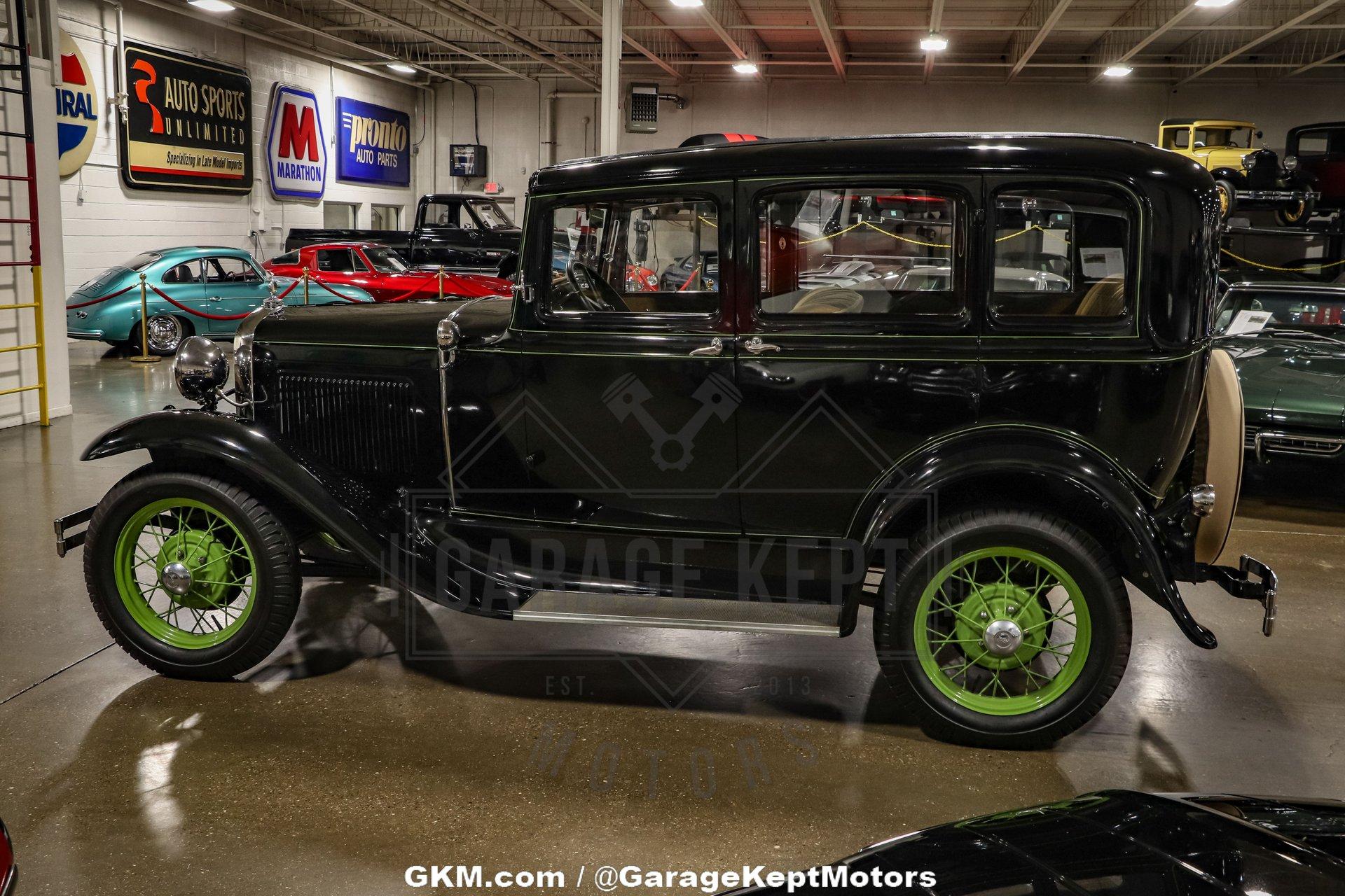 Ford-Model-a-1931-Black-Tan-3