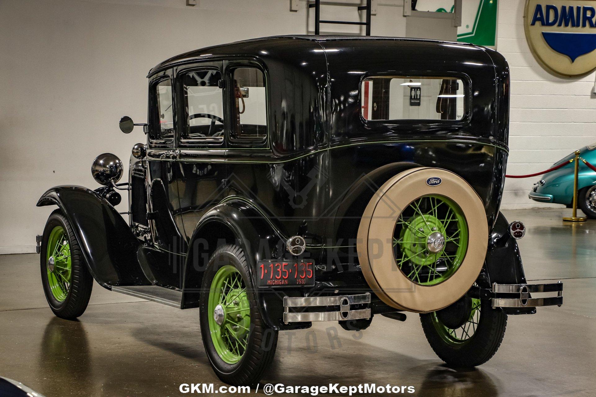 Ford-Model-a-1931-Black-Tan-5