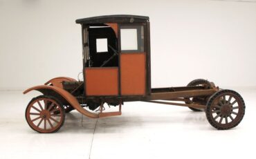 Ford-Model-t-1923-Red