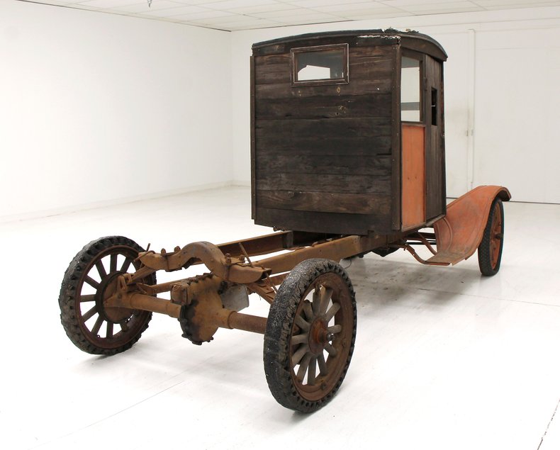 Ford-Model-t-1923-Red-4