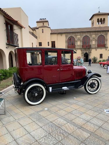 Ford-Model-t-1926-Casino-RedBlack-5