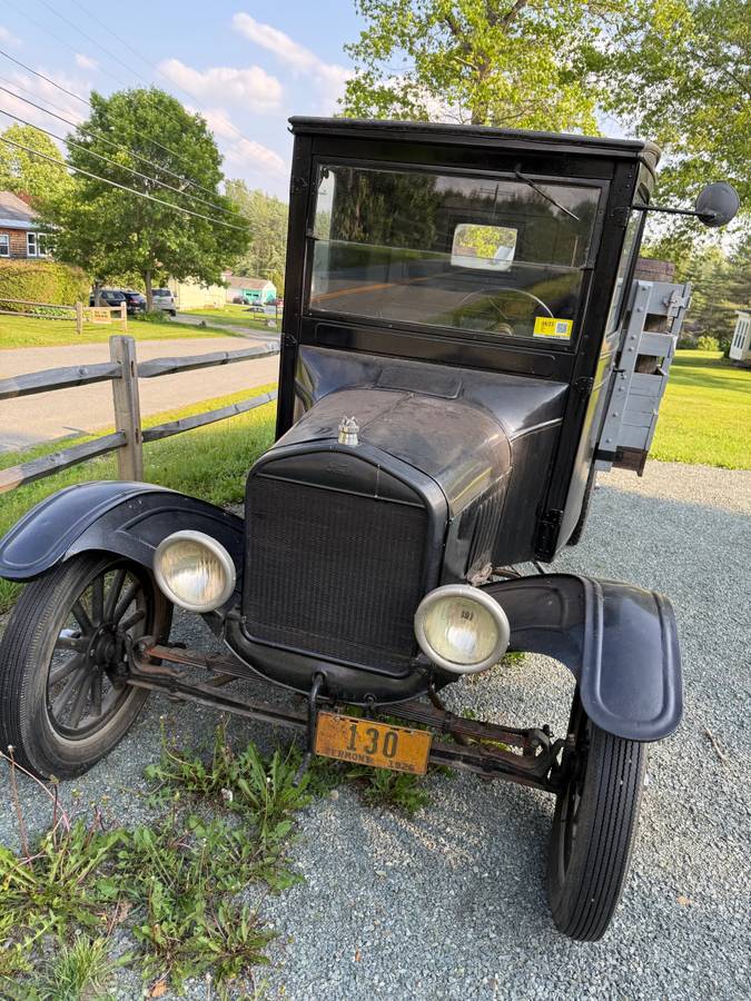 Ford-Model-tt-truck-1926-black-11
