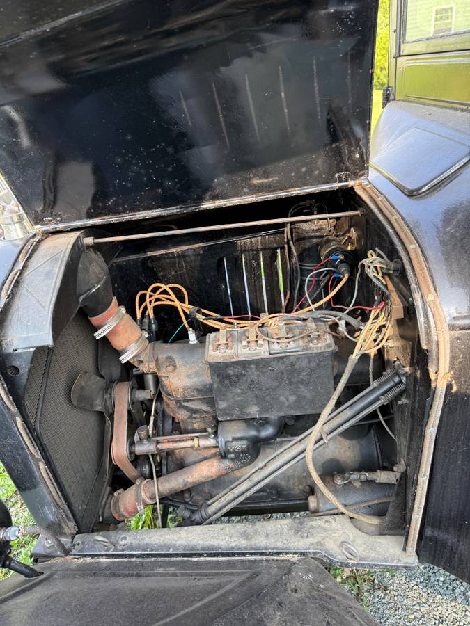 Ford-Model-tt-truck-1926-black-3