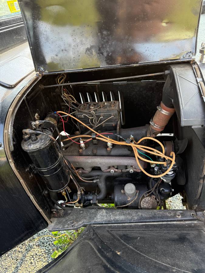 Ford-Model-tt-truck-1926-black-4
