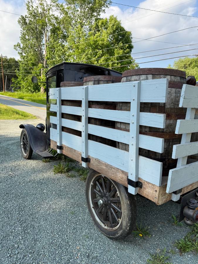 Ford-Model-tt-truck-1926-black-9
