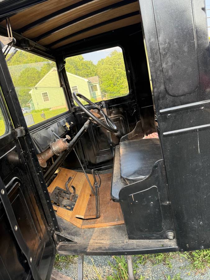 Ford-Model-tt-truck-1926-black