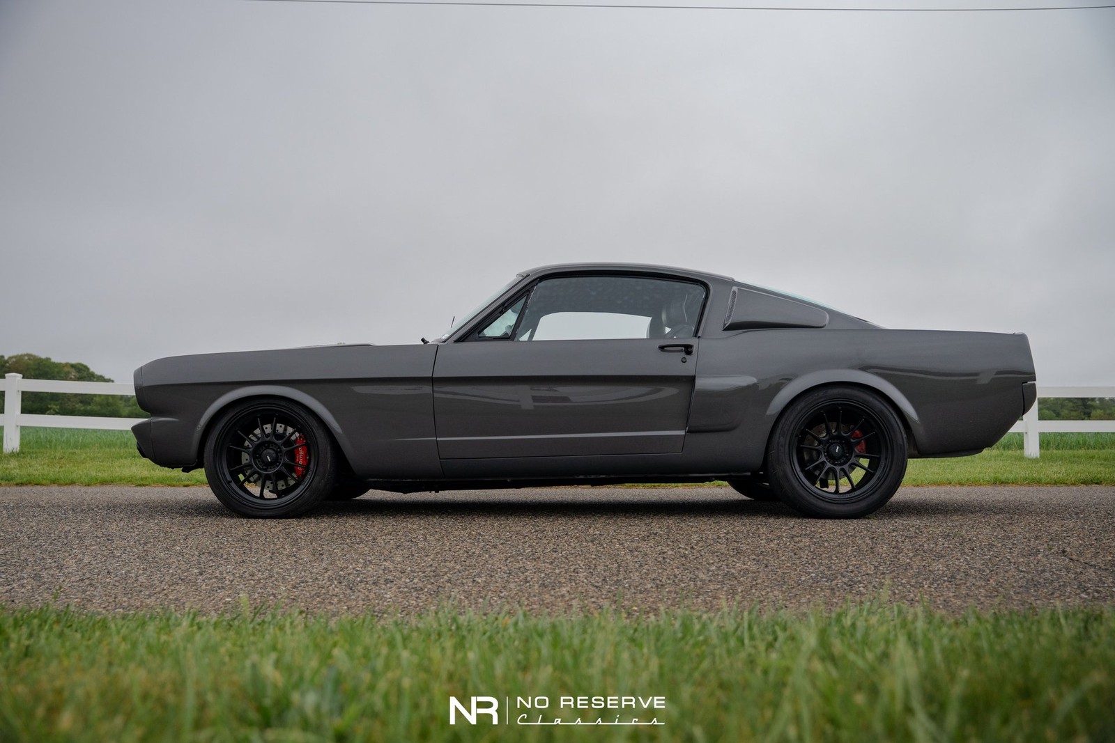 Ford-Mustang-1965-21