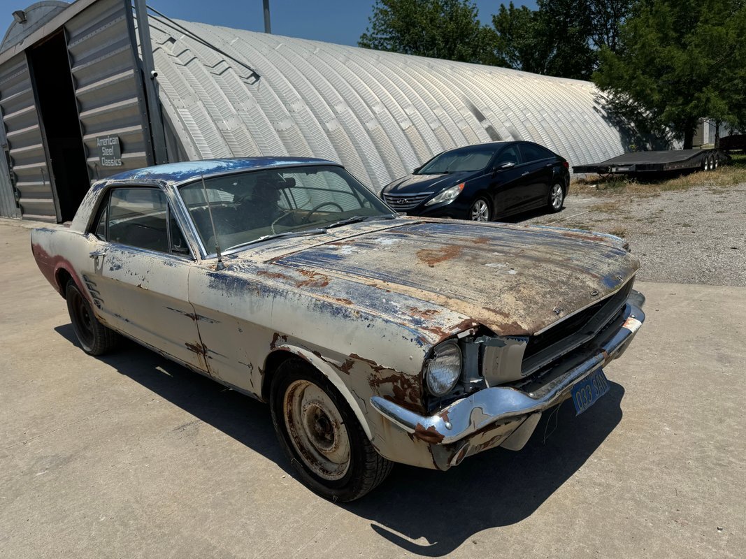 Ford Mustang 1965 --