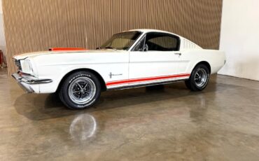 Ford-Mustang-1965-Classic-Car-1