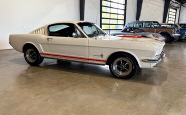 Ford-Mustang-1965-Classic-Car-11