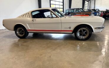 Ford-Mustang-1965-Classic-Car-13
