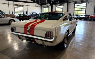 Ford-Mustang-1965-Classic-Car-16